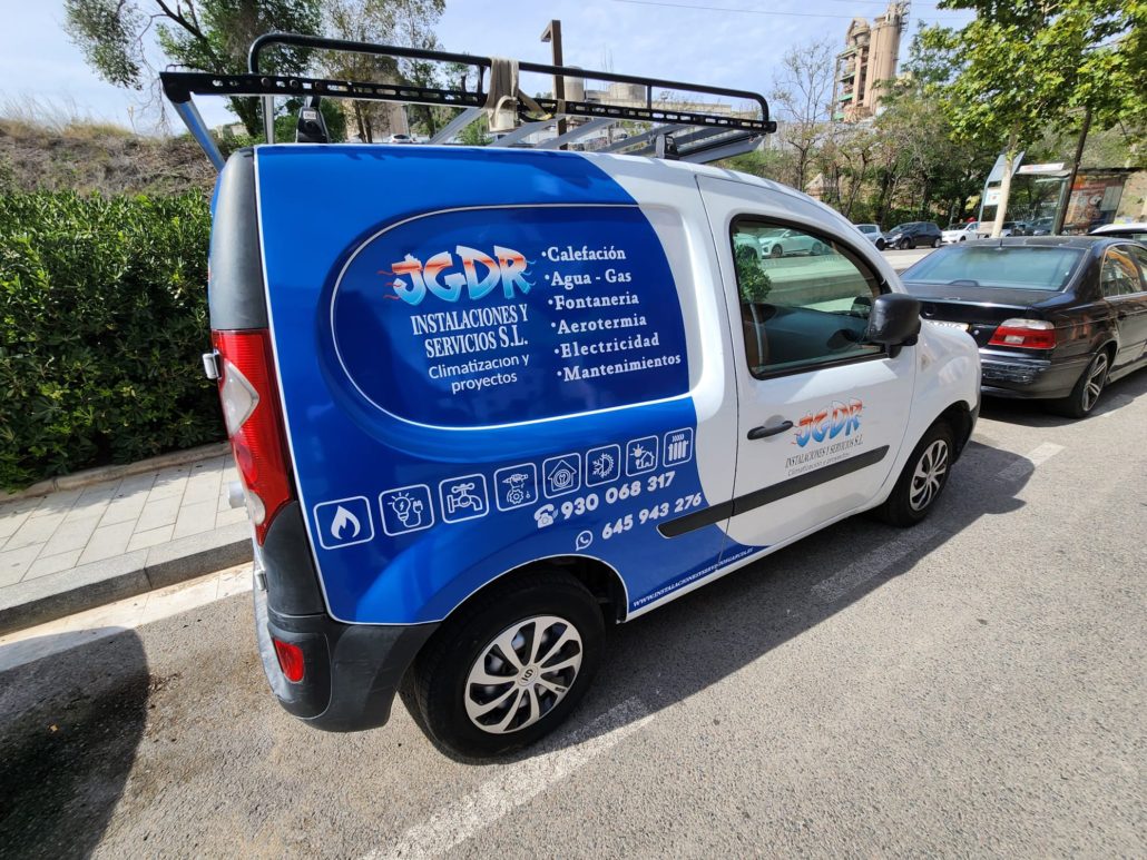 INSTALACIONES DE AIRE ACONDICIONADO Y CLIMATIZACIÓN EN BARCELONA INSTALACIONES DE AIRE ACONDICIONADO Y CLIMATIZACIÓN EN BARCELONA