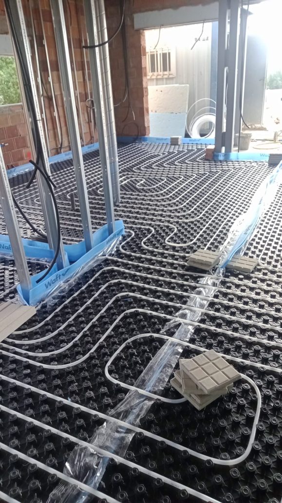 Técnicos especializados en instalaciones de aire acondicionado y climatización de viviendas Técnicos especializados en instalaciones de aire acondicionado y climatización de viviendas